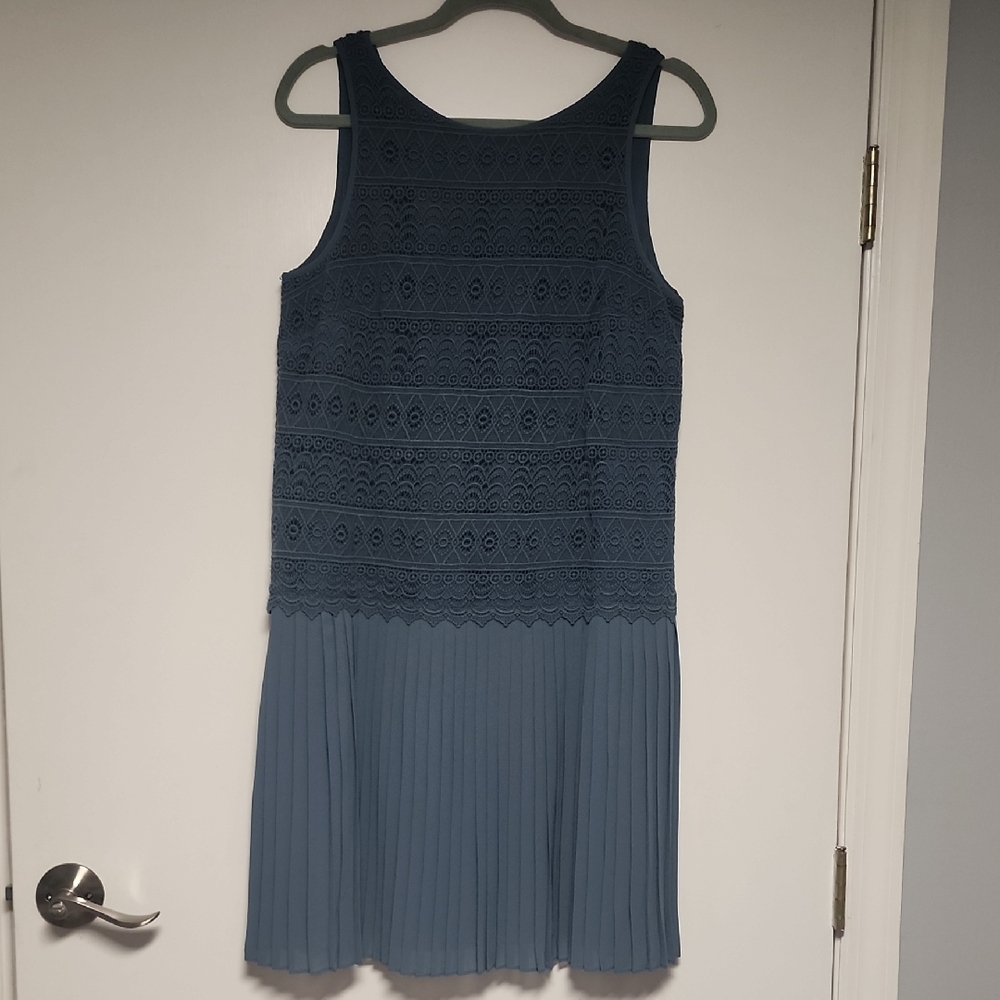 NWT LOFT Teal Lace Pleated Cocktail Dress Size 10